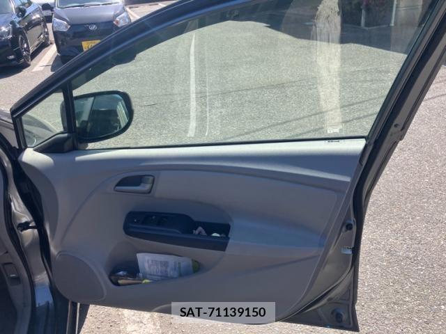 Honda INSIGHT 2009-04 6906721-9