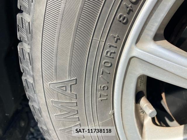 Honda INSIGHT 2011-04 7219938-5