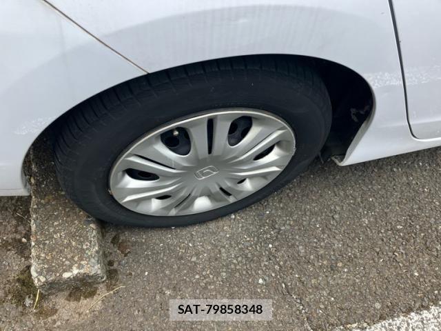 Honda INSIGHT 2010-02 7272080-6