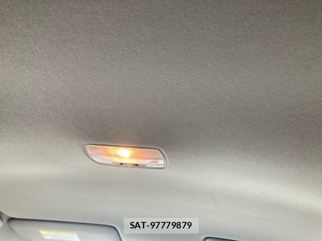 Honda INSIGHT 2011-01 7358172-11