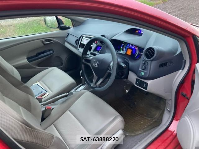 Honda INSIGHT 2009-06 7358169-13