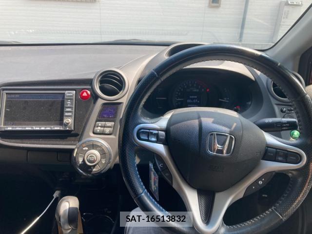 Honda INSIGHT 2012-03 8207973-12