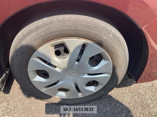 Honda INSIGHT 2012-03 8207973-2