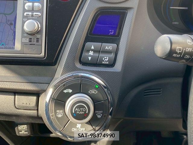 Honda INSIGHT 2013-06 8412951-18