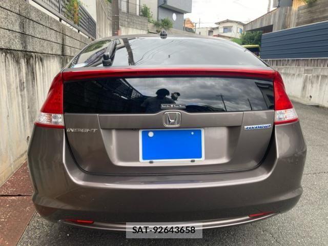 Honda INSIGHT 2010-04 8562217-2