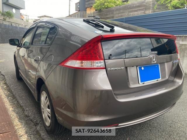 Honda INSIGHT 2010-04 8562217-3