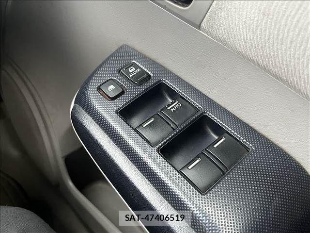 Honda INSIGHT 2010-04 8666286-24