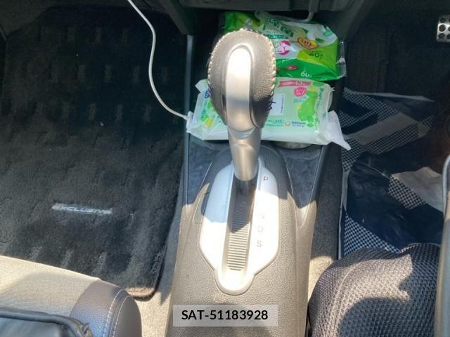 Honda INSIGHT EXCLUSIVE 2012-07 7219945-20
