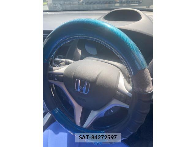 Honda INSIGHT EXCLUSIVE 2012-06 8742833-11
