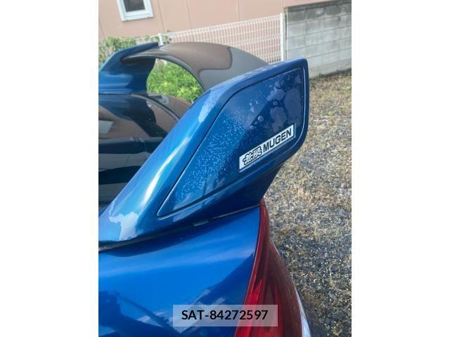 Honda INSIGHT EXCLUSIVE 2012-06 8742833-23