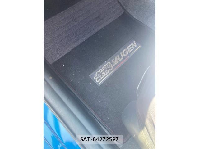 Honda INSIGHT EXCLUSIVE 2012-06 8742833-27