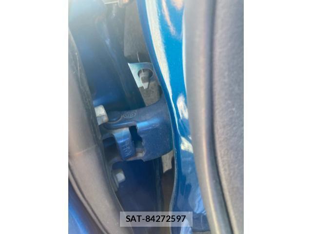 Honda INSIGHT EXCLUSIVE 2012-06 8742833-28