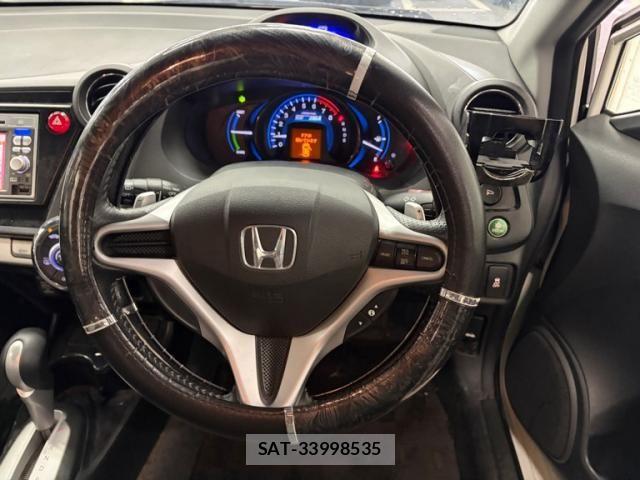 Honda INSIGHT EXCLUSIVE 2012-04 8742834-10