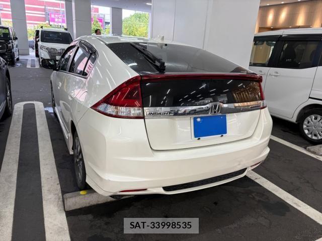 Honda INSIGHT EXCLUSIVE 2012-04 8742834-2