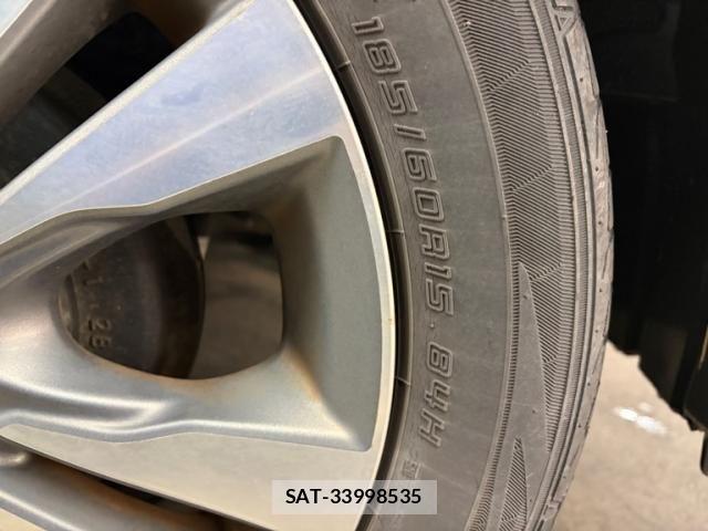 Honda INSIGHT EXCLUSIVE 2012-04 8742834-5