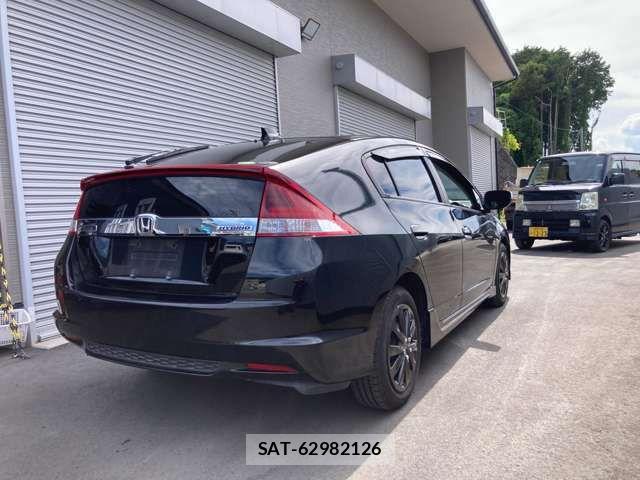 Honda INSIGHT EXCLUSIVE 2012-05 8780634-6