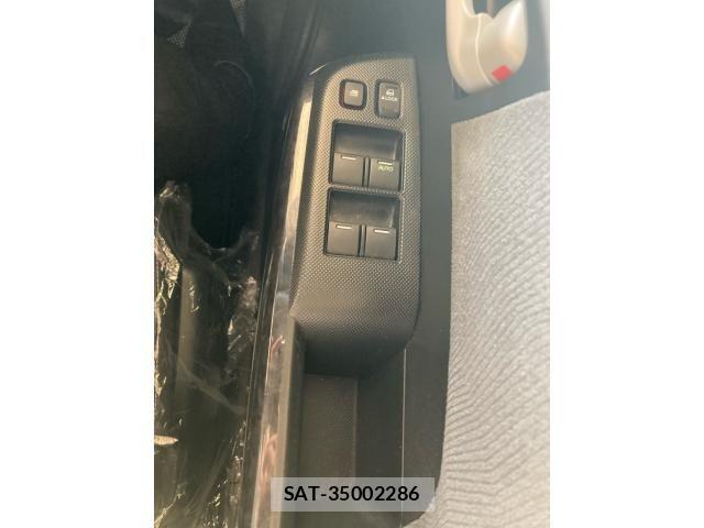Honda INSIGHT EXCLUSIVE 2012-08 8849396-17