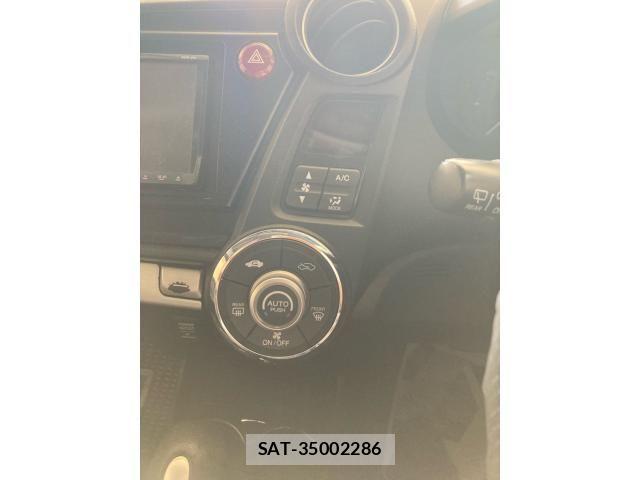 Honda INSIGHT EXCLUSIVE 2012-08 8849396-18