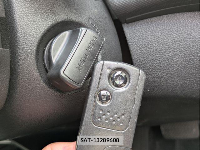 Honda INSIGHT EXCLUSIVE 2012-03 8880180-11