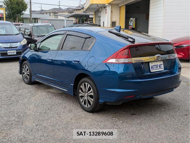 Honda INSIGHT EXCLUSIVE 2012-03 8880180-16