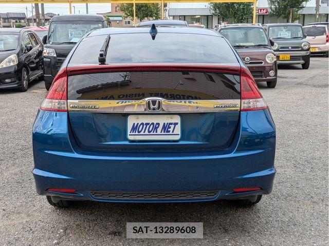 Honda INSIGHT EXCLUSIVE 2012-03 8880180-17