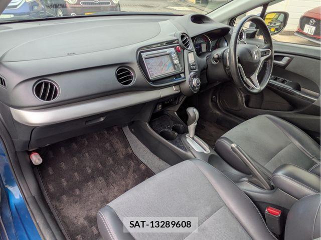 Honda INSIGHT EXCLUSIVE 2012-03 8880180-2