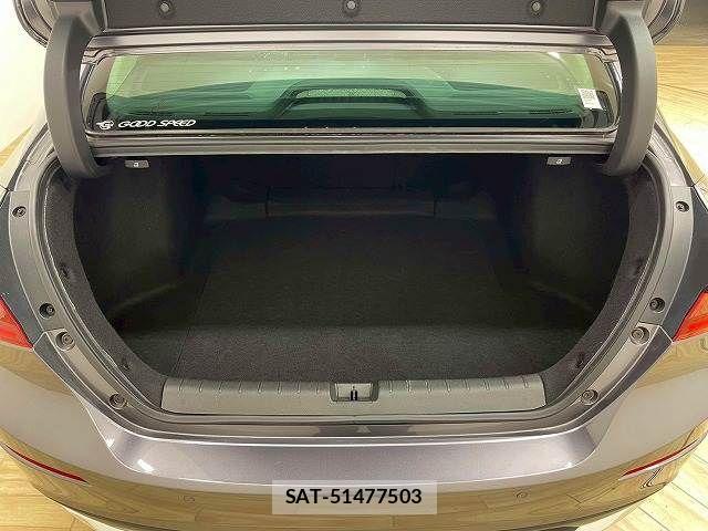 Honda INSIGHT 2019-01 3065884-12