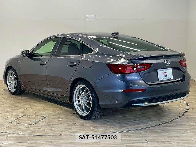 Honda INSIGHT 2019-01 3065884-15
