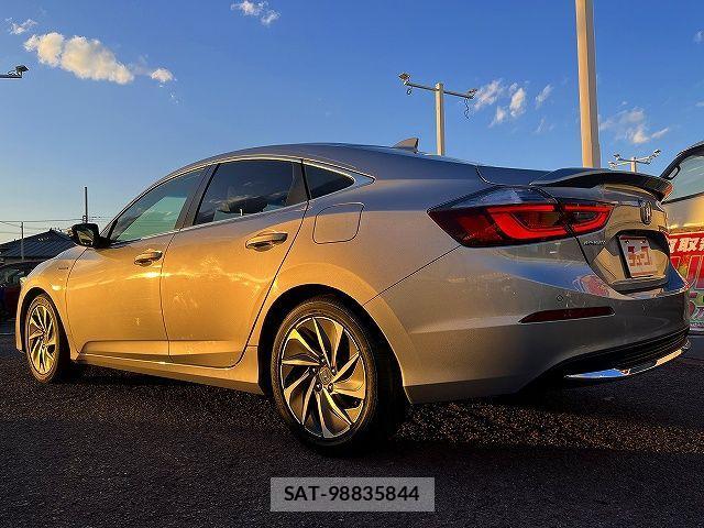 Honda INSIGHT 2019-03 4139604-8