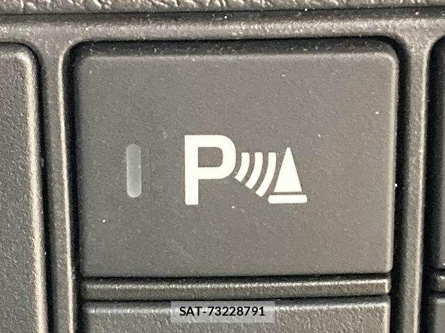 Honda INSIGHT 2019-01 5869708-9