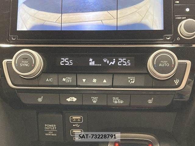 Honda INSIGHT 2019-01 5869708-10