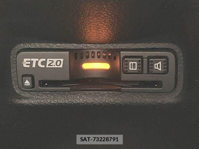 Honda INSIGHT 2019-01 5869708-11