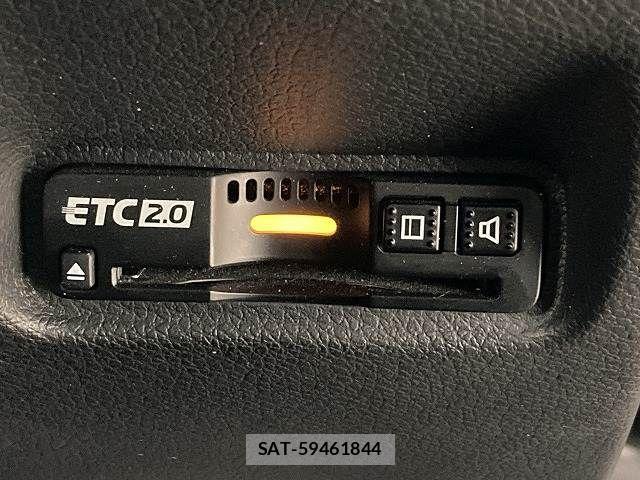 Honda INSIGHT 2019-01 6215729-11