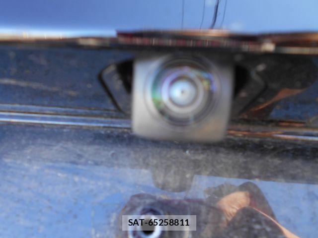 Honda INSIGHT 2019-07 1386478-15