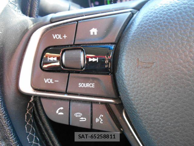 Honda INSIGHT 2019-07 1386478-16