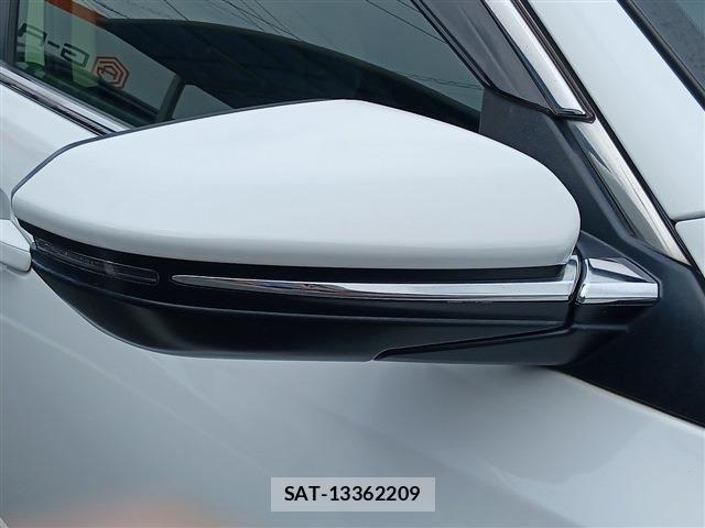 Honda INSIGHT 2019-03 6276512-28