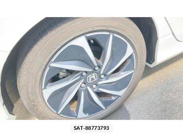 Honda INSIGHT 2020-02 6498633-3