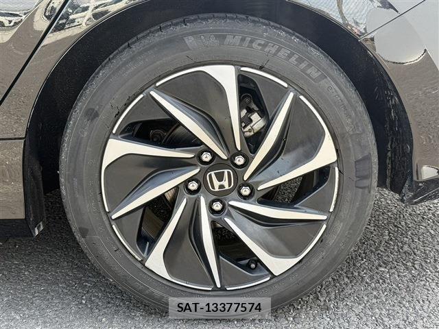 Honda INSIGHT 2018-12 6612381-28