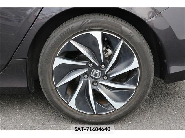 Honda INSIGHT 2019-04 7219950-13