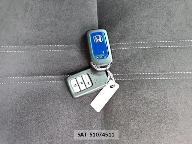 Honda INSIGHT 2019-06 7219949-19