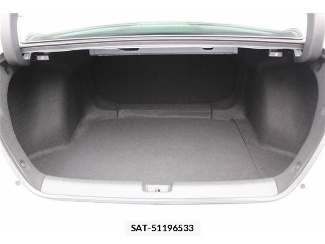 Honda INSIGHT 2021-05 7272084-16