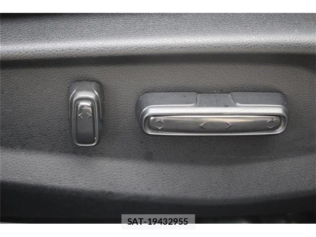 Honda INSIGHT 2019-07 7327606-25