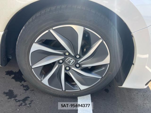Honda INSIGHT 2019-08 7500986-10