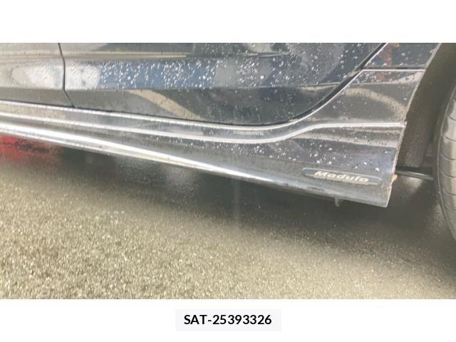 Honda INSIGHT 2019-03 7617195-25
