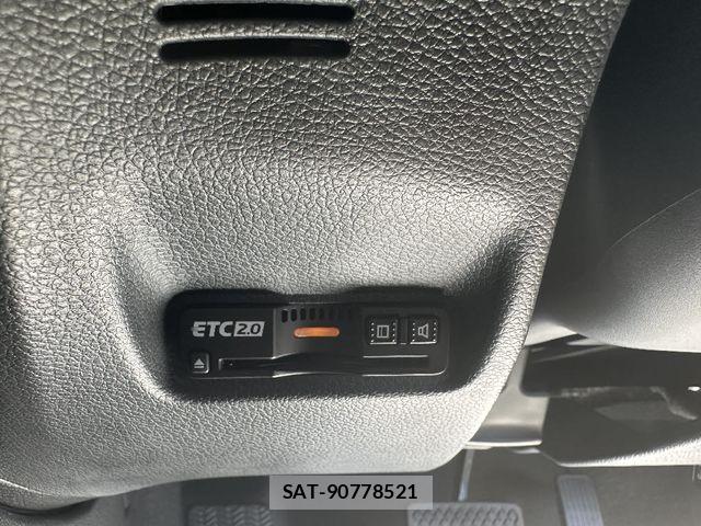 Honda INSIGHT 2022-03 7617194-15