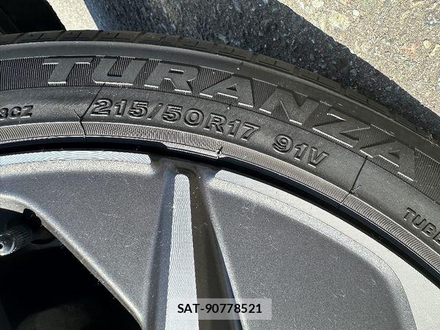 Honda INSIGHT 2022-03 7617194-23