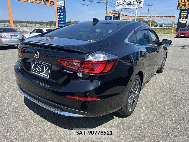 Honda INSIGHT 2022-03 7617194-2