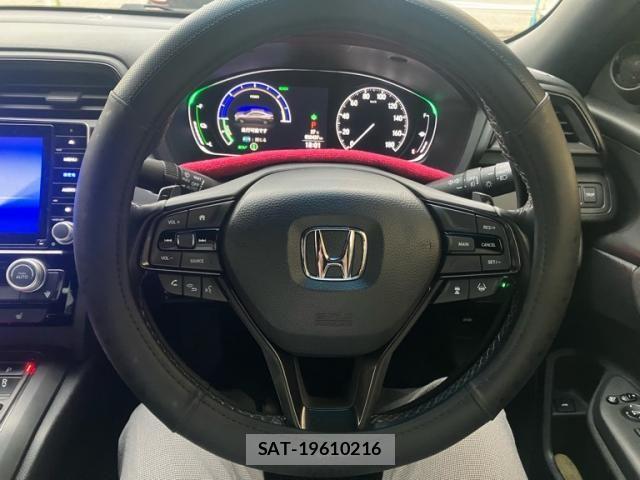 Honda INSIGHT 2019-05 8036077-13