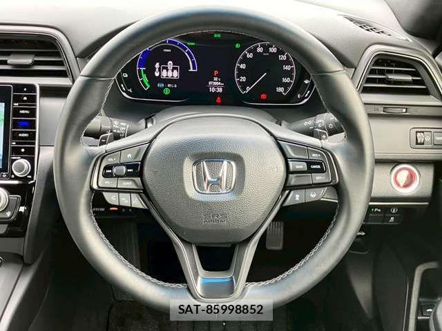 Honda INSIGHT 2019-01 8130632-11