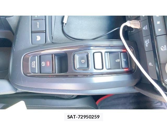 Honda INSIGHT 2021-09 8207976-16